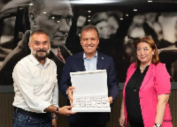 CHP Mezitli İlçe Teşkilatından Başkan Vahap Seçer’e Ziyaret ve Tebrik