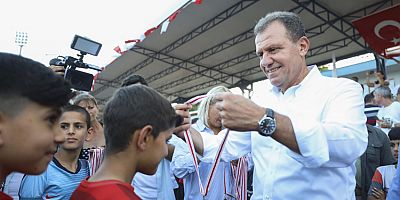 BAŞKAN SEÇER, ‘U11-U12 FUTBOL ŞENLİĞİ ÖDÜL TÖRENİ’NE KATILDI