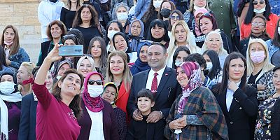 BAŞKAN YILMAZ, 8 MART DÜNYA KADINLAR GÜNÜ’NÜ KUTLADI