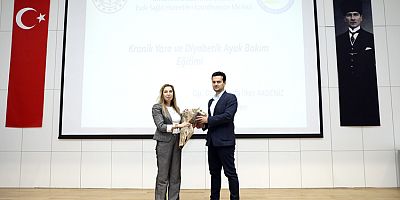 MERSİN BÜYÜKŞEHİR’İN EVDE SAĞLIK EKİBİNE ‘KRONİK YARA VE DİYABETİK AYAK BAKIM EĞİTİMİ’