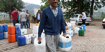 Yenişehir Belediyesi ürettiği organik solucan gübresini çiftçilere ulaştırıyor