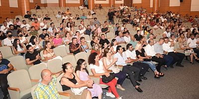 YENİŞEHİR’DE ŞİİRLER BARIŞ İÇİN OKUNDU
